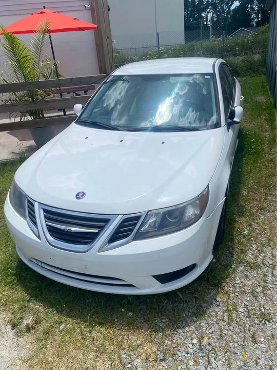 2011 Saab 9-3 2nd Gen - Image 2 of 5