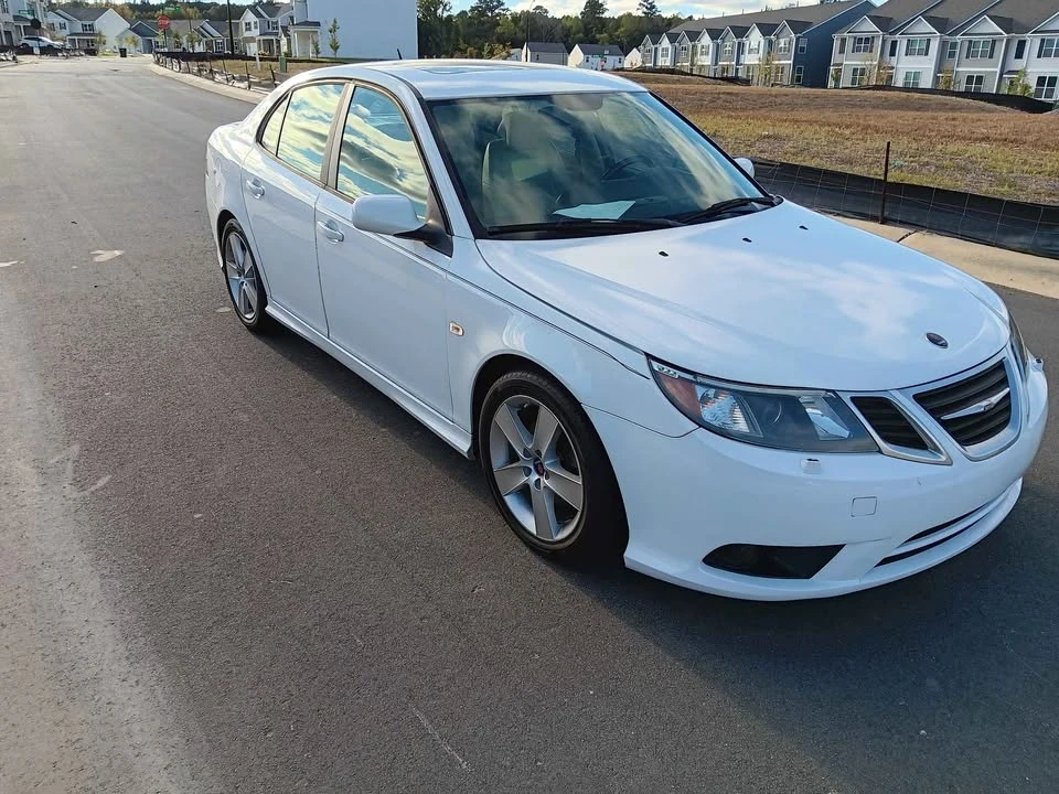 2011 Saab 9-3 2nd Gen - Image 2 of 6