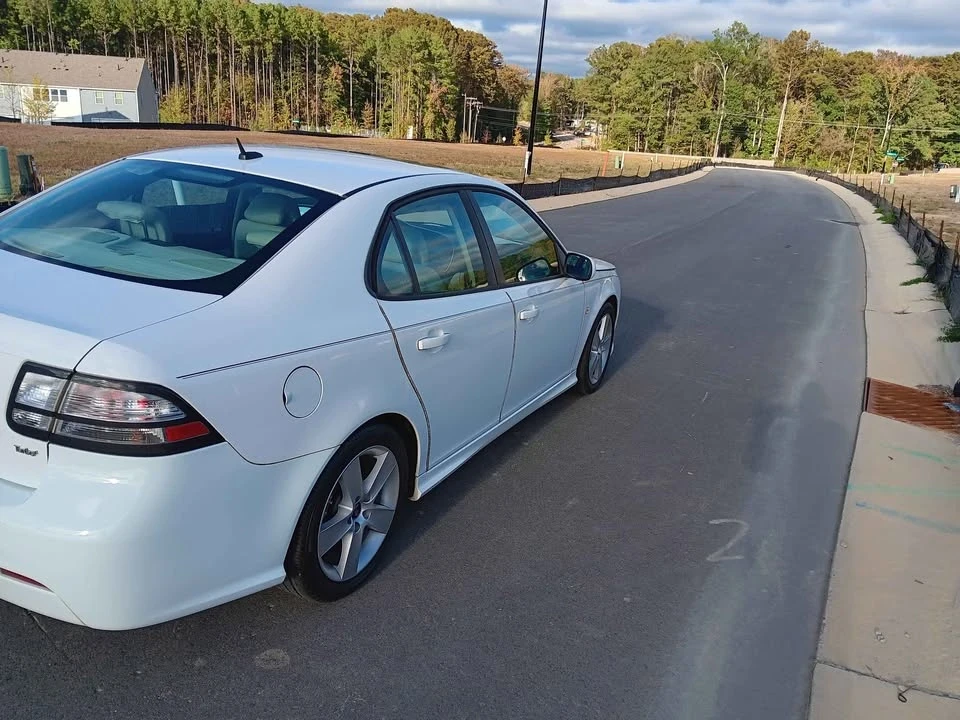 2011 Saab 9-3 2nd Gen - Image 4 of 6