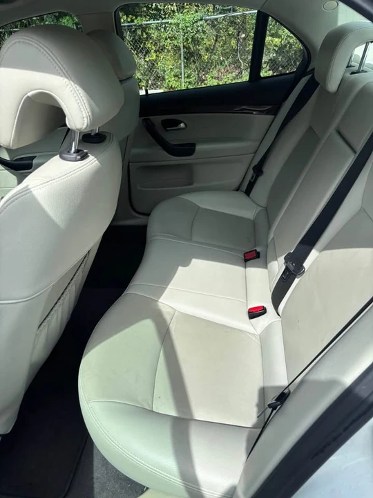 2011 Saab 9-3 2nd Gen - Image 5 of 7