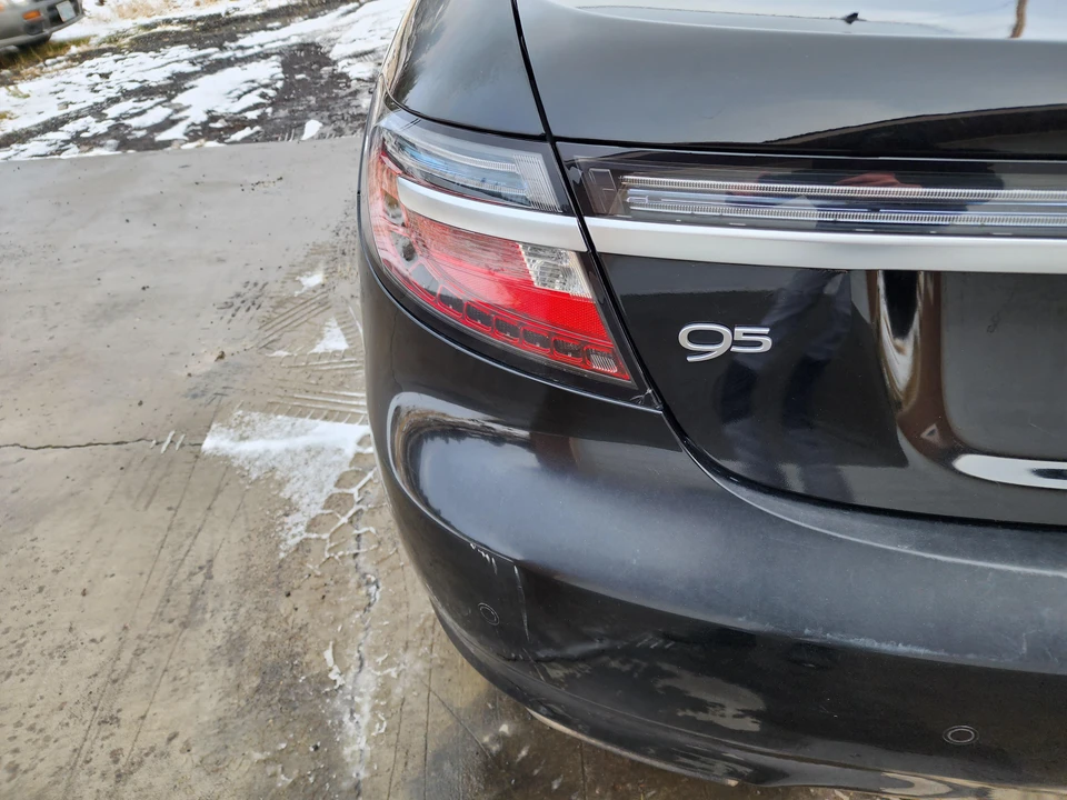 2011 Saab 9-5 2nd Gen - Image 23 of 31