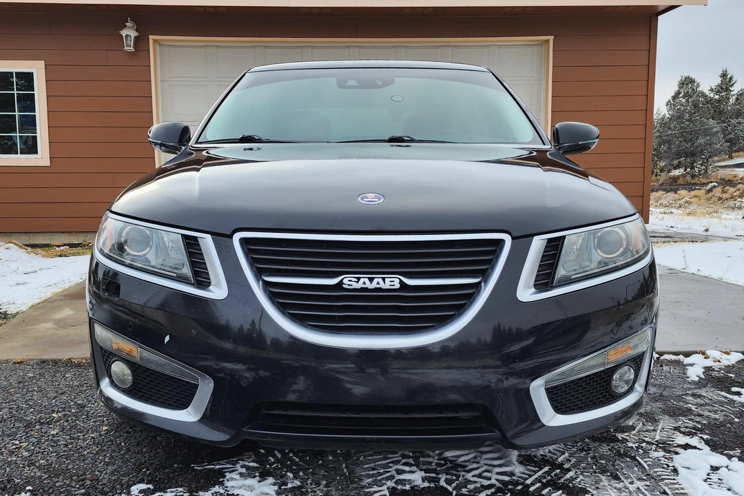 2011 Saab 9-5 2nd Gen - Image 2 of 31