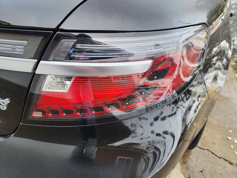 2011 Saab 9-5 2nd Gen - Image 26 of 31