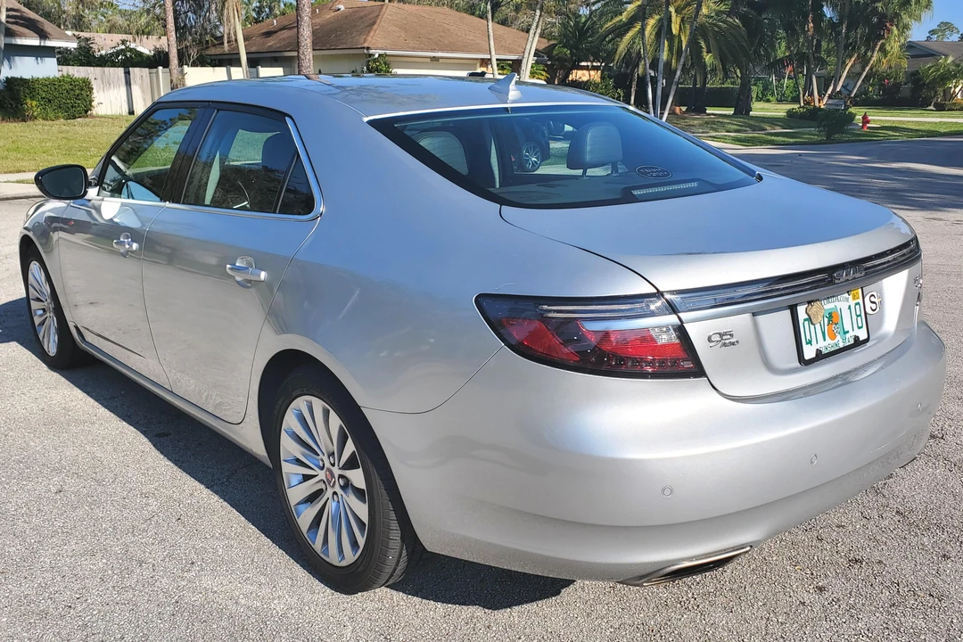 2011 Saab 9-5 2nd Gen - Image 5 of 31