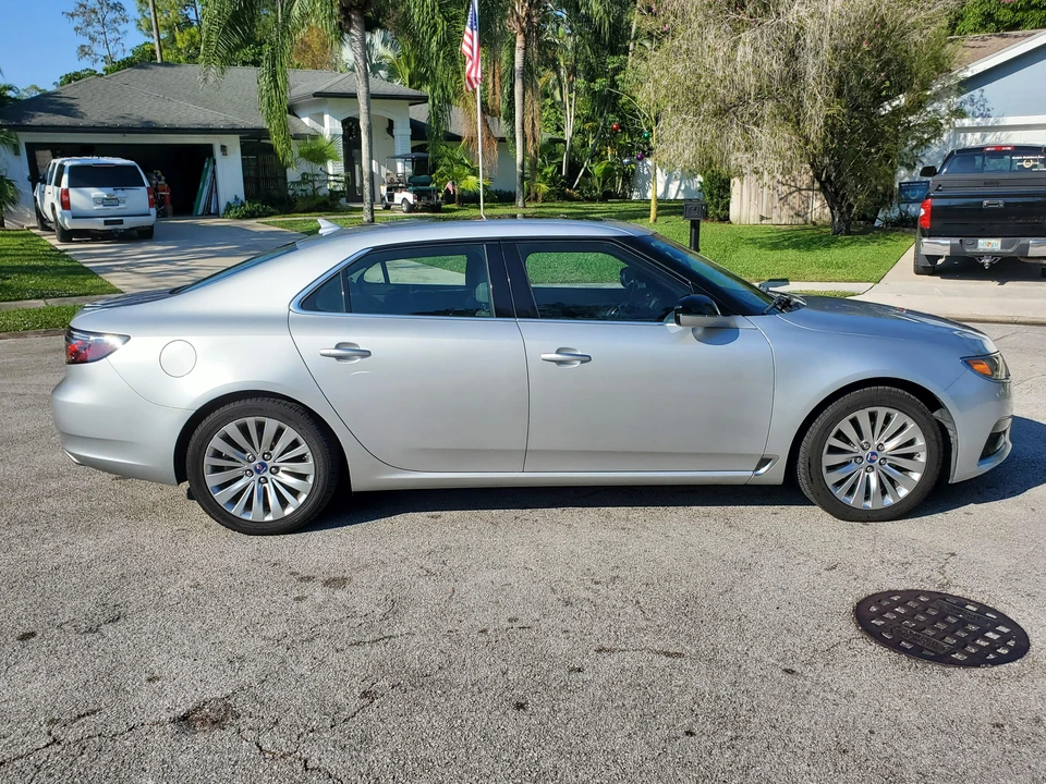 2011 Saab 9-5 2nd Gen - Image 10 of 31