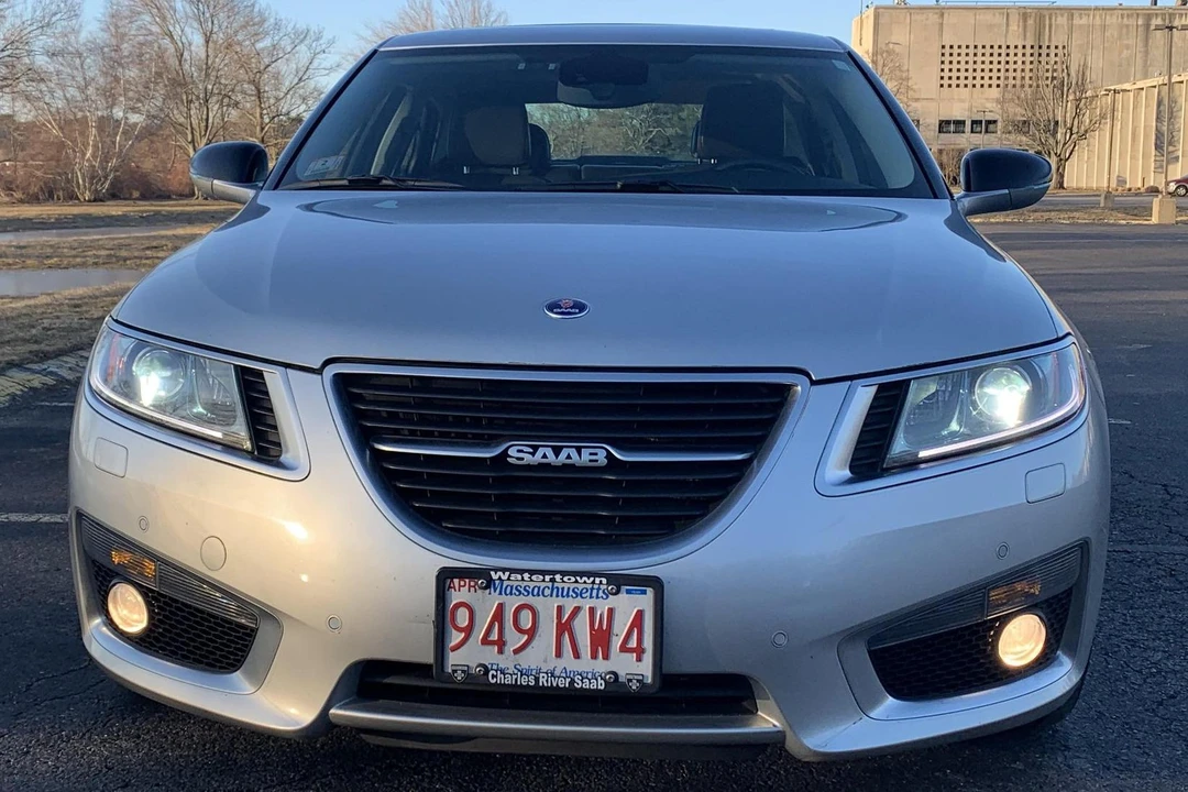 2011 Saab 9-5 2nd Gen - Image 2 of 6