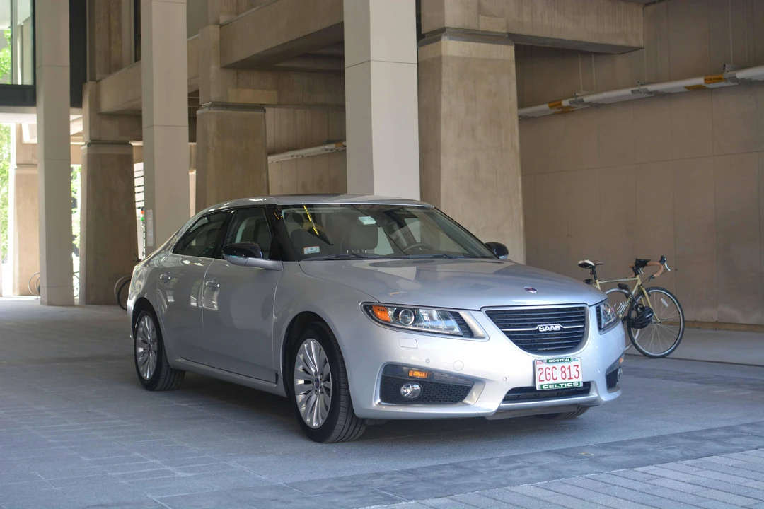 2011 Saab 9-5 2nd Gen - Image 9 of 29