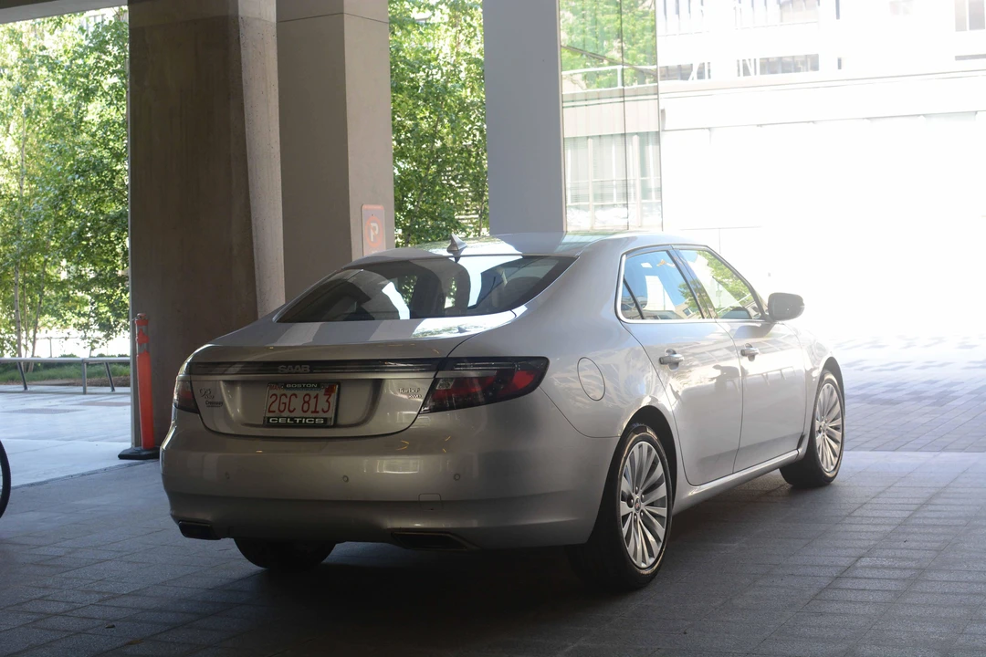 2011 Saab 9-5 2nd Gen - Image 8 of 29