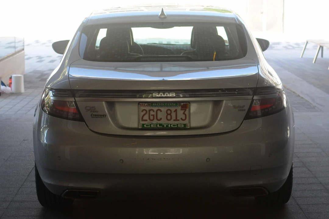 2011 Saab 9-5 2nd Gen - Image 5 of 29