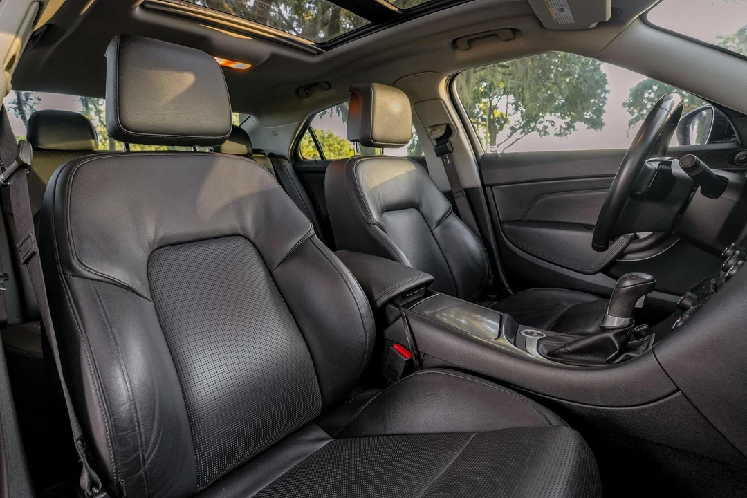 2011 Saab 9-5 2nd Gen - Image 17 of 31