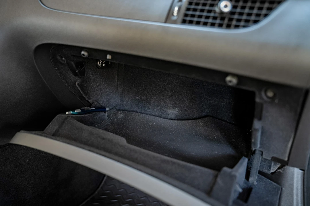 2011 Saab 9-5 2nd Gen - Image 30 of 31