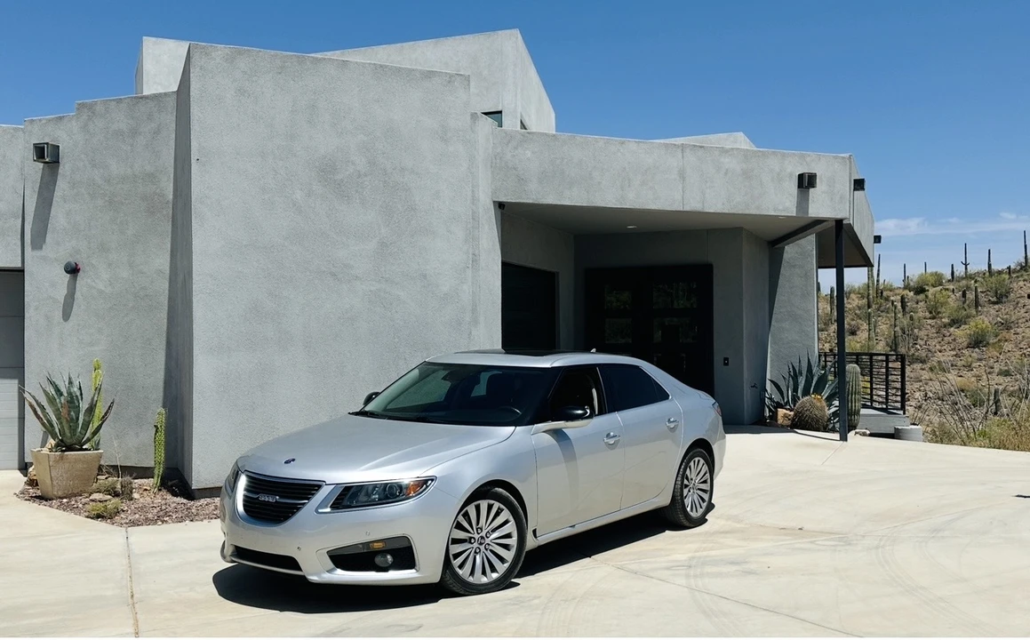 2011 Saab 9-5 2nd Gen - Image 2 of 31