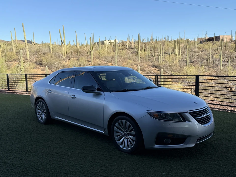 2011 Saab 9-5 2nd Gen - Image 11 of 31