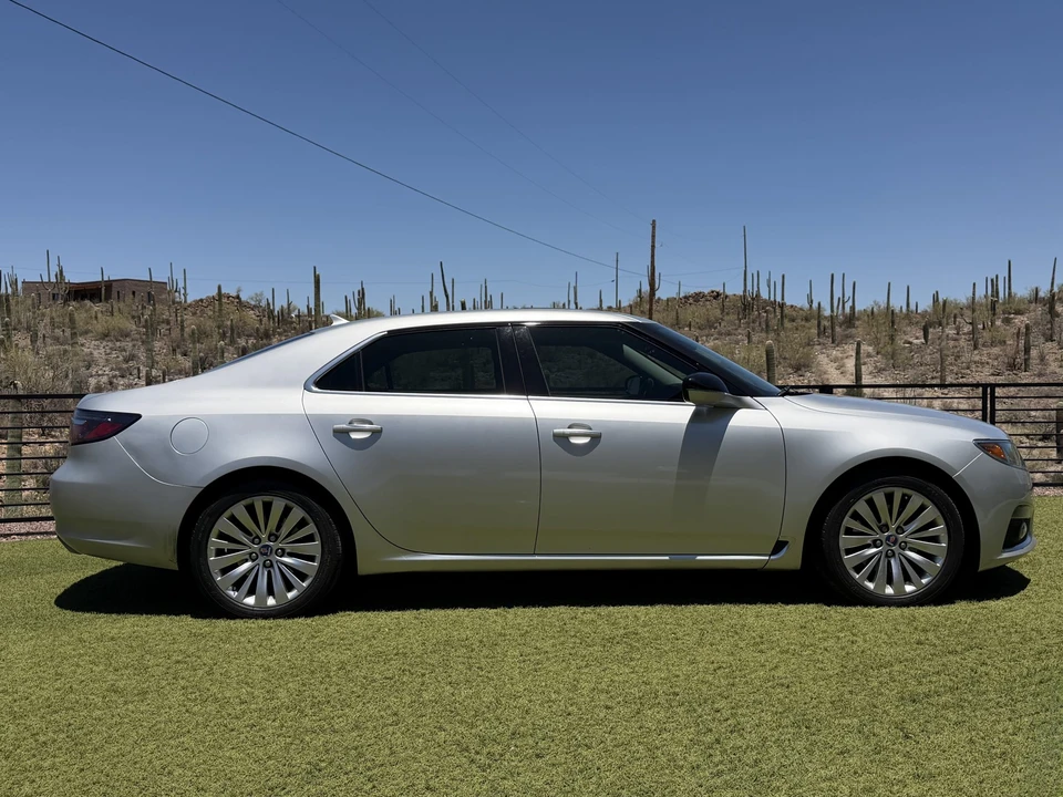 2011 Saab 9-5 2nd Gen - Image 12 of 31