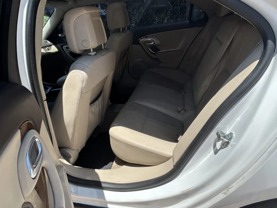 2011 Saab 9-5 2nd Gen - Image 13 of 14