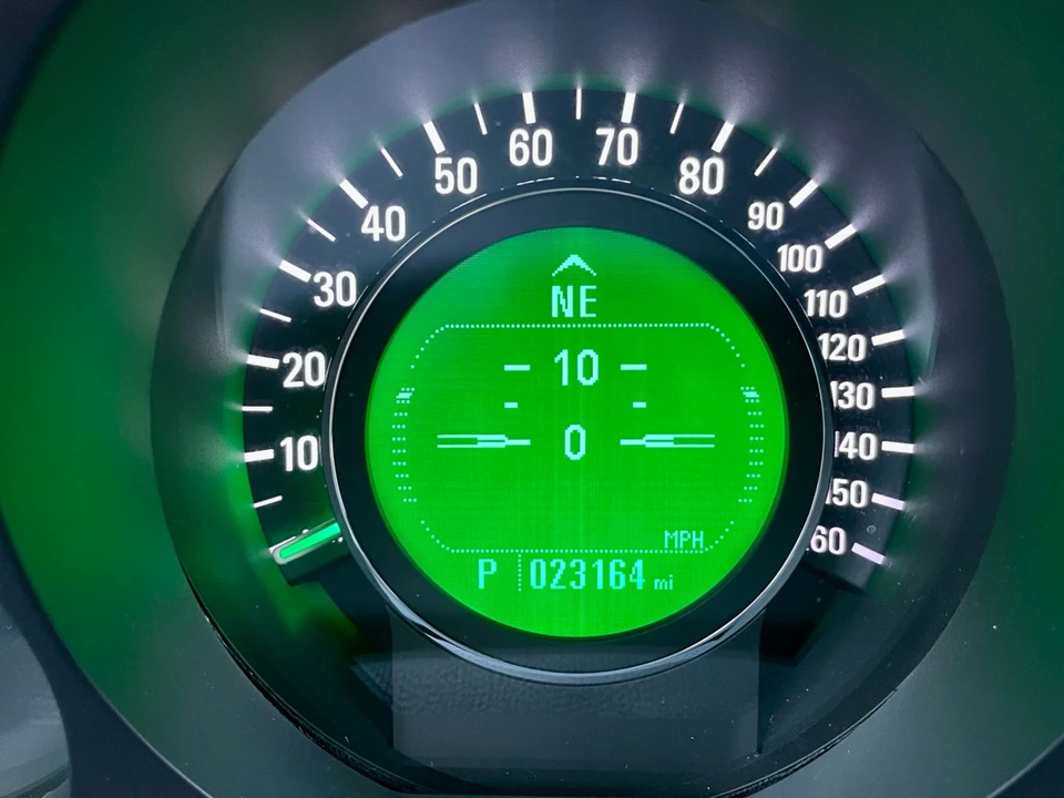 2011 Saab - Image 11 of 31