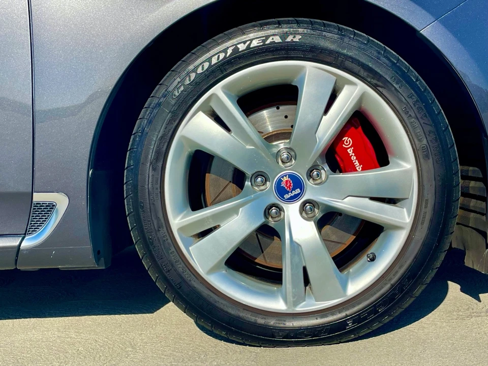 2011 Saab - Image 9 of 31