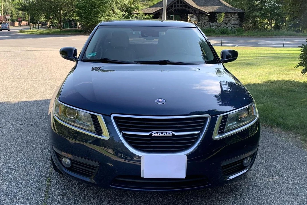 2011 Saab 9-5 2nd Gen - Image 2 of 9