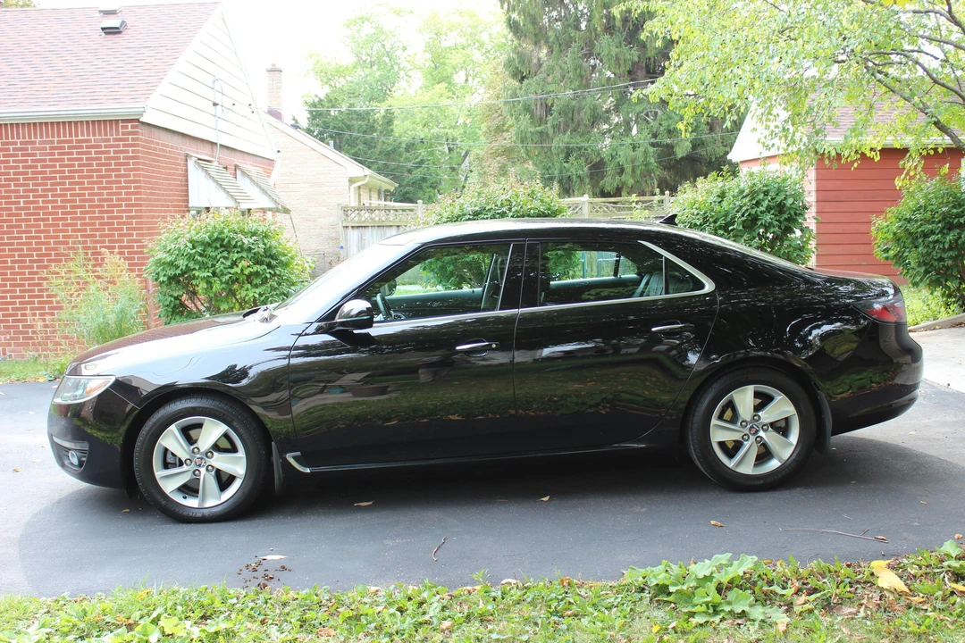 2011 Saab 9-5 2nd Gen - Image 10 of 25