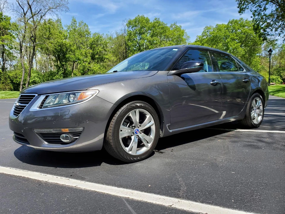 2011 Saab 9-5 2nd Gen - Image 9 of 31