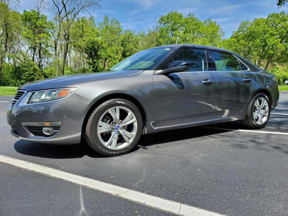 2011 Saab 9-5 2nd Gen - Image 10 of 31