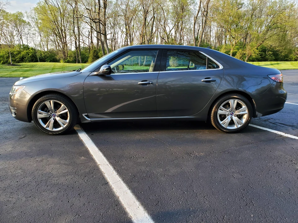 2011 Saab 9-5 2nd Gen - Image 11 of 31