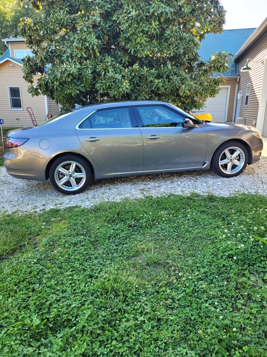 2011 Saab 9-5 2nd Gen - Image 15 of 31