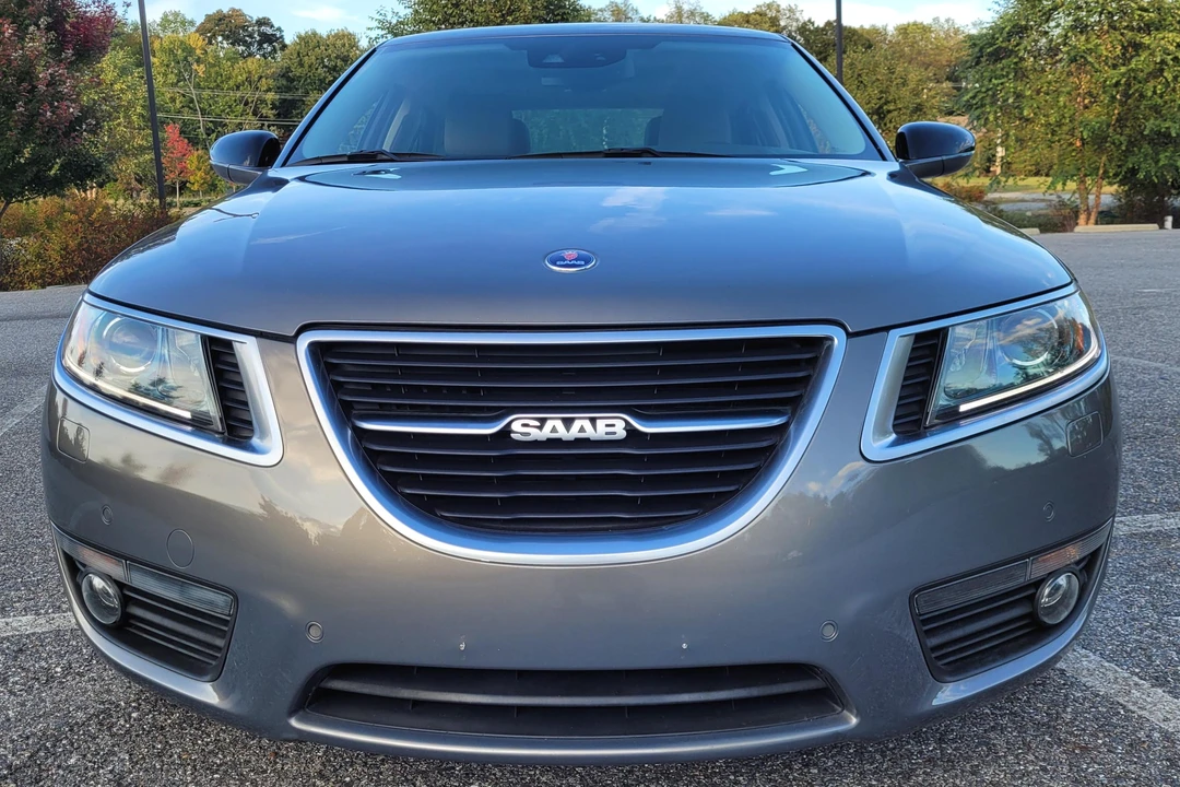 2011 Saab 9-5 2nd Gen - Image 2 of 31