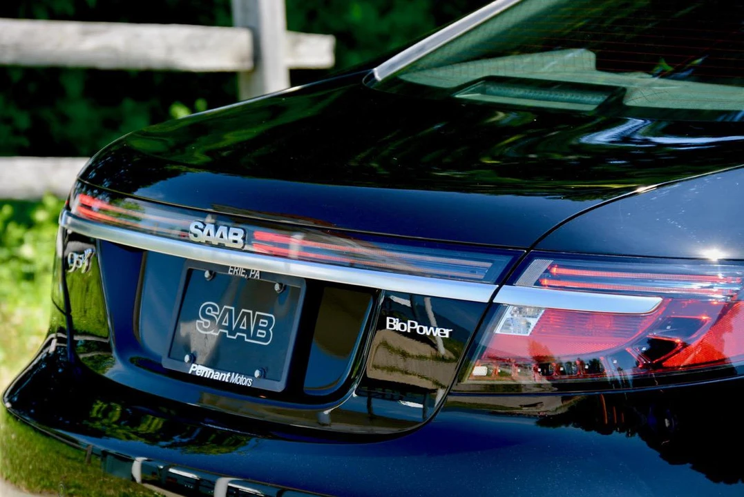 2011 Saab 9-5 2nd Gen - Image 25 of 31