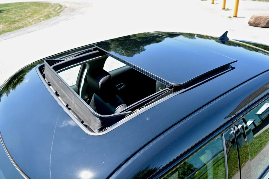 2011 Saab 9-5 2nd Gen - Image 19 of 31