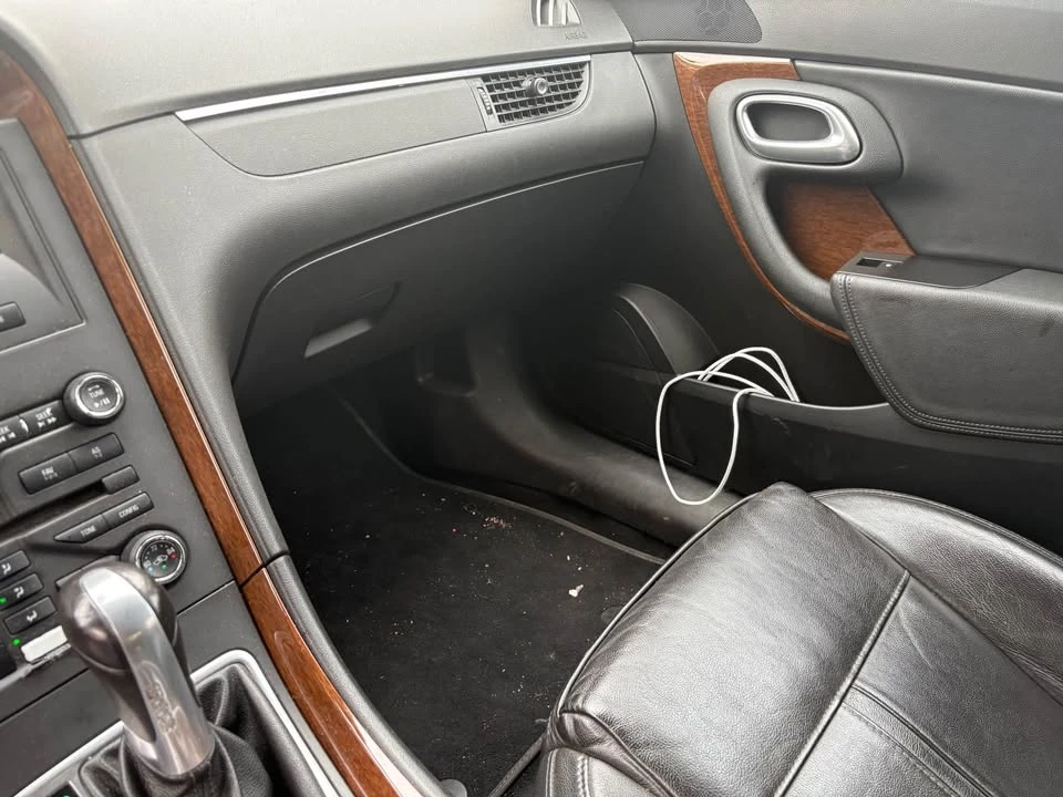 2011 Saab 9-3 2nd Gen - Image 3 of 12
