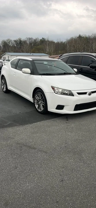 2011 Scion tC - Image 3 of 5