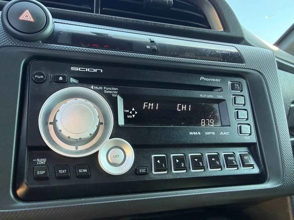2011 Scion tC - Image 14 of 19