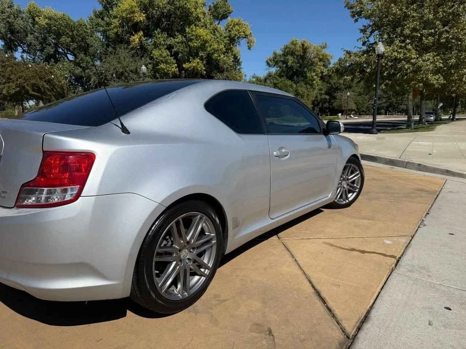 2011 Scion tC - Image 5 of 19