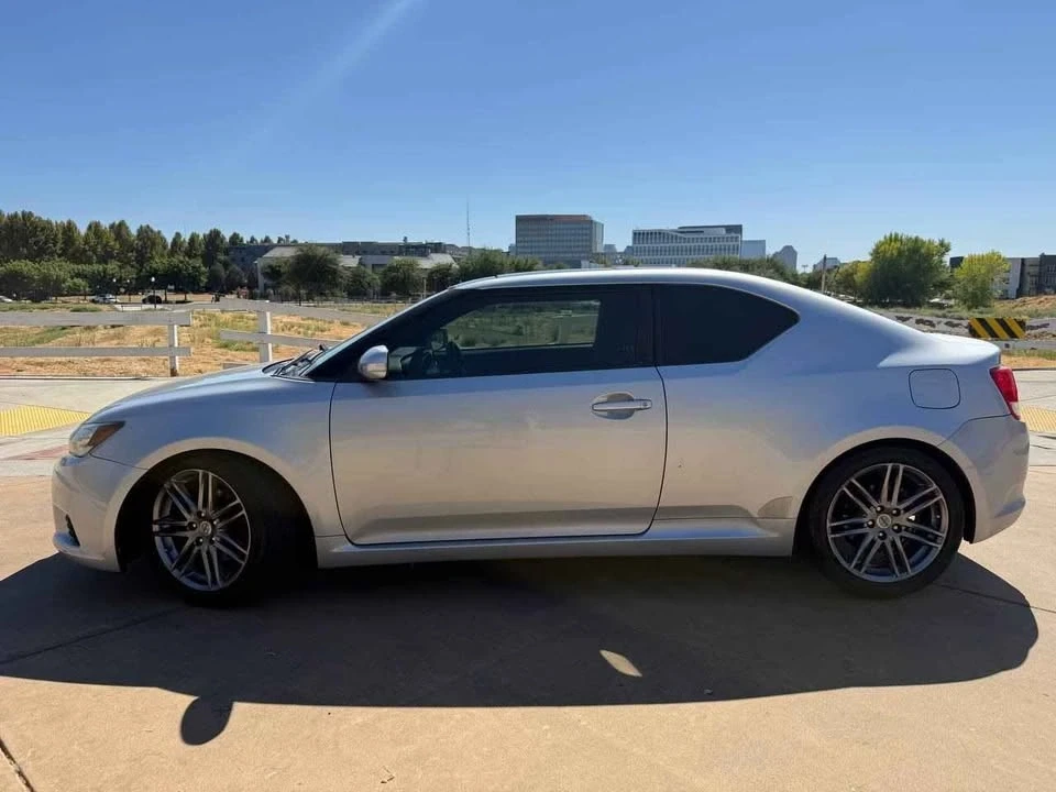2011 Scion tC - Image 2 of 19
