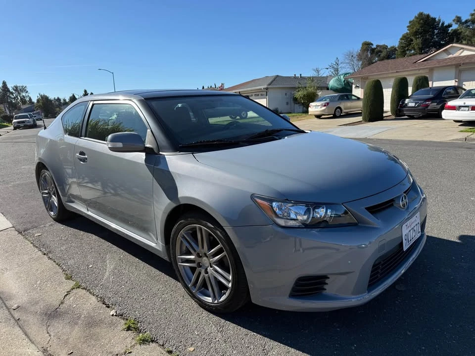2011 Scion tC - Image 2 of 12