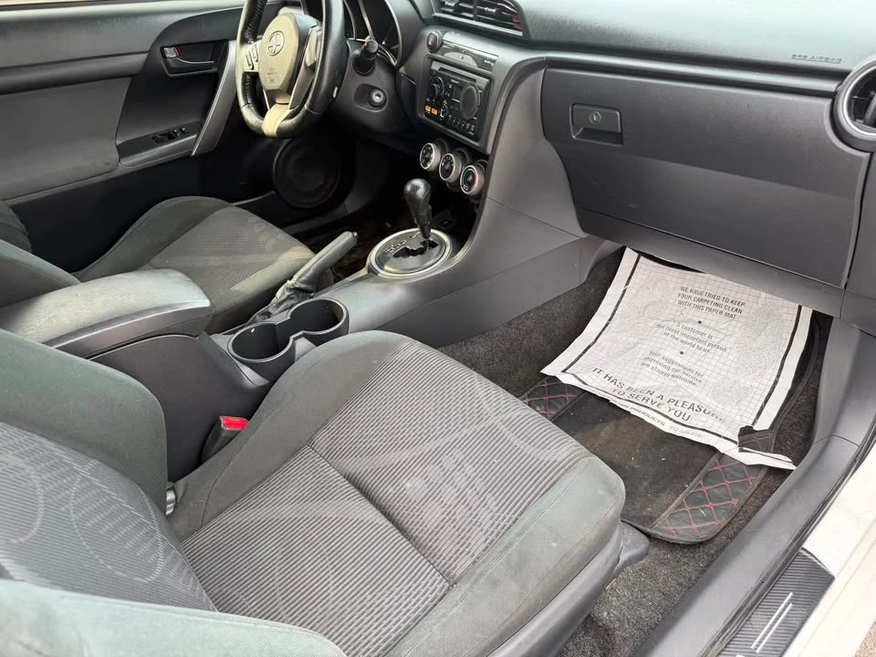 2011 Scion tC - Image 4 of 6