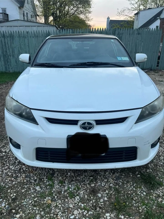 2011 Scion tC - Image 2 of 5