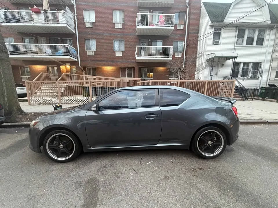 2011 Scion tC - Image 2 of 13