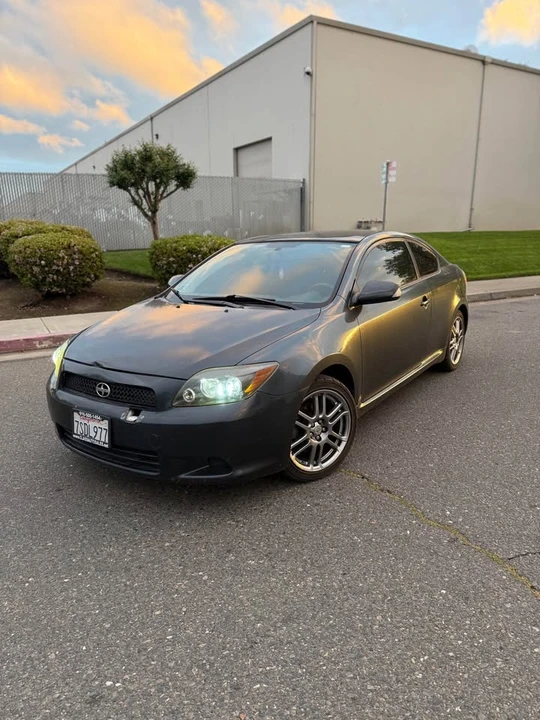 2011 Scion tC - Image 3 of 15