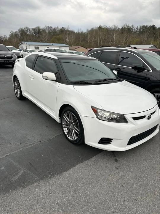 2011 Scion tC - Image 2 of 6