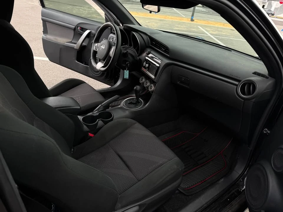 2011 Scion tC - Image 7 of 10