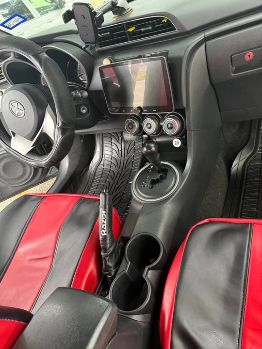 2011 Scion tC - Image 14 of 16