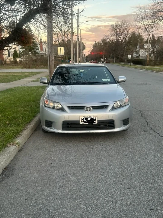 2011 Scion tC - Image 6 of 6