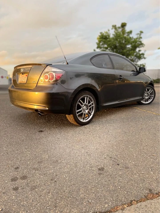 2011 Scion tC - Image 6 of 15