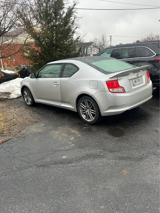 2011 Scion tC - Image 5 of 6