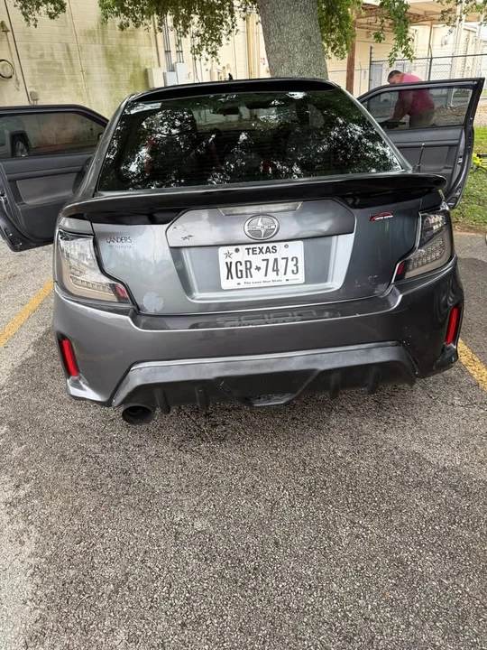 2011 Scion tC - Image 7 of 16