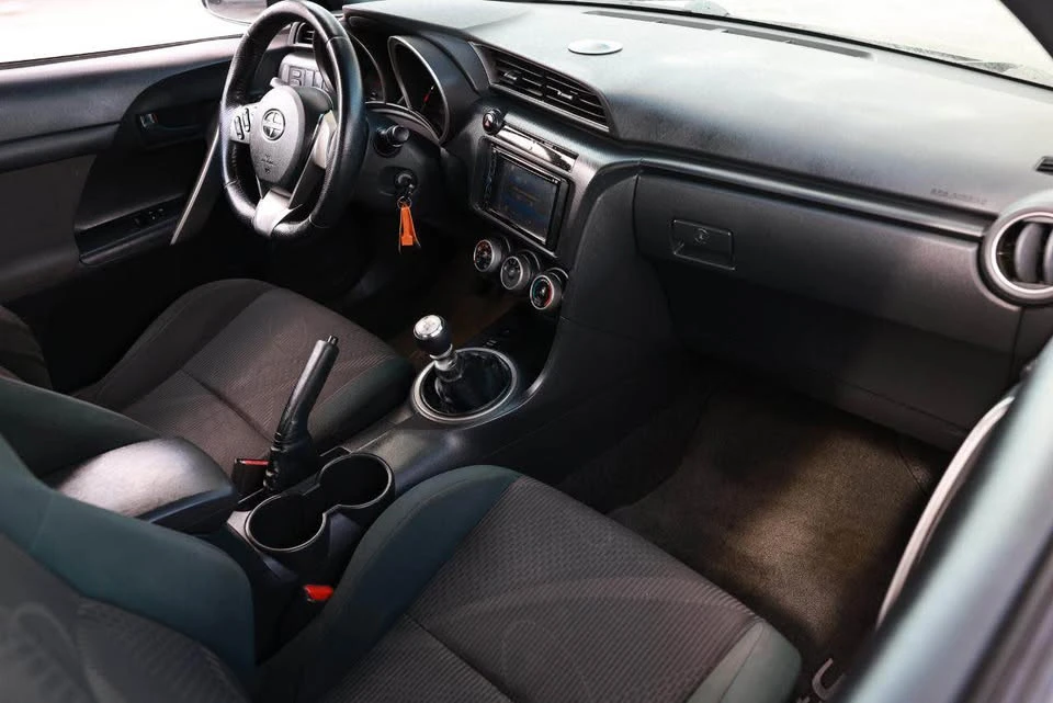 2011 Scion tC - Image 8 of 13