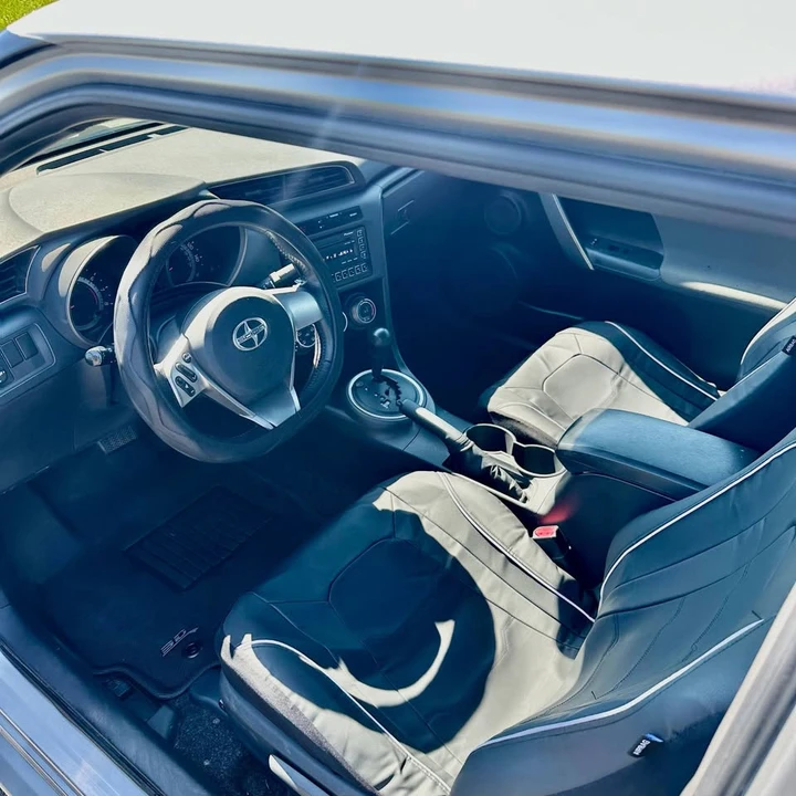 2011 Scion tC - Image 6 of 11