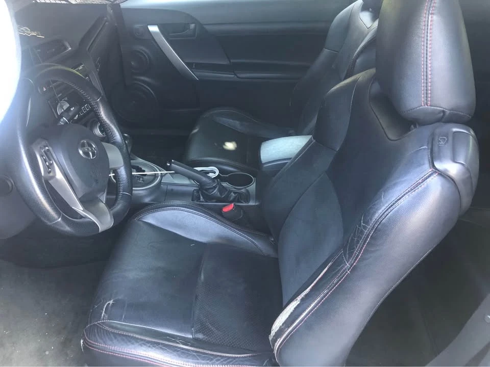2011 Scion tC - Image 3 of 6